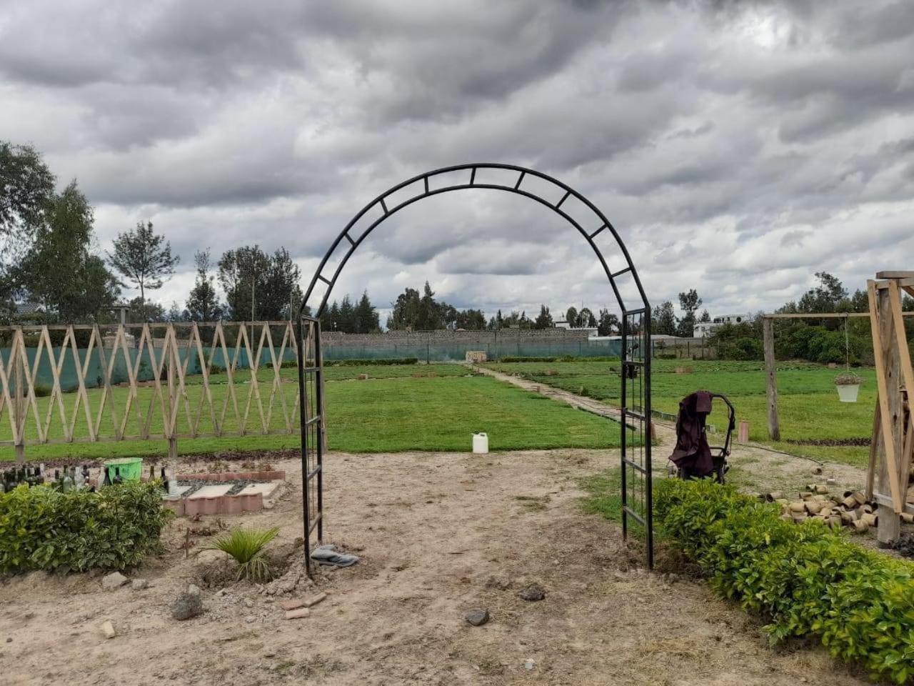 Rafiki House Hotel Nanyuki Buitenkant foto